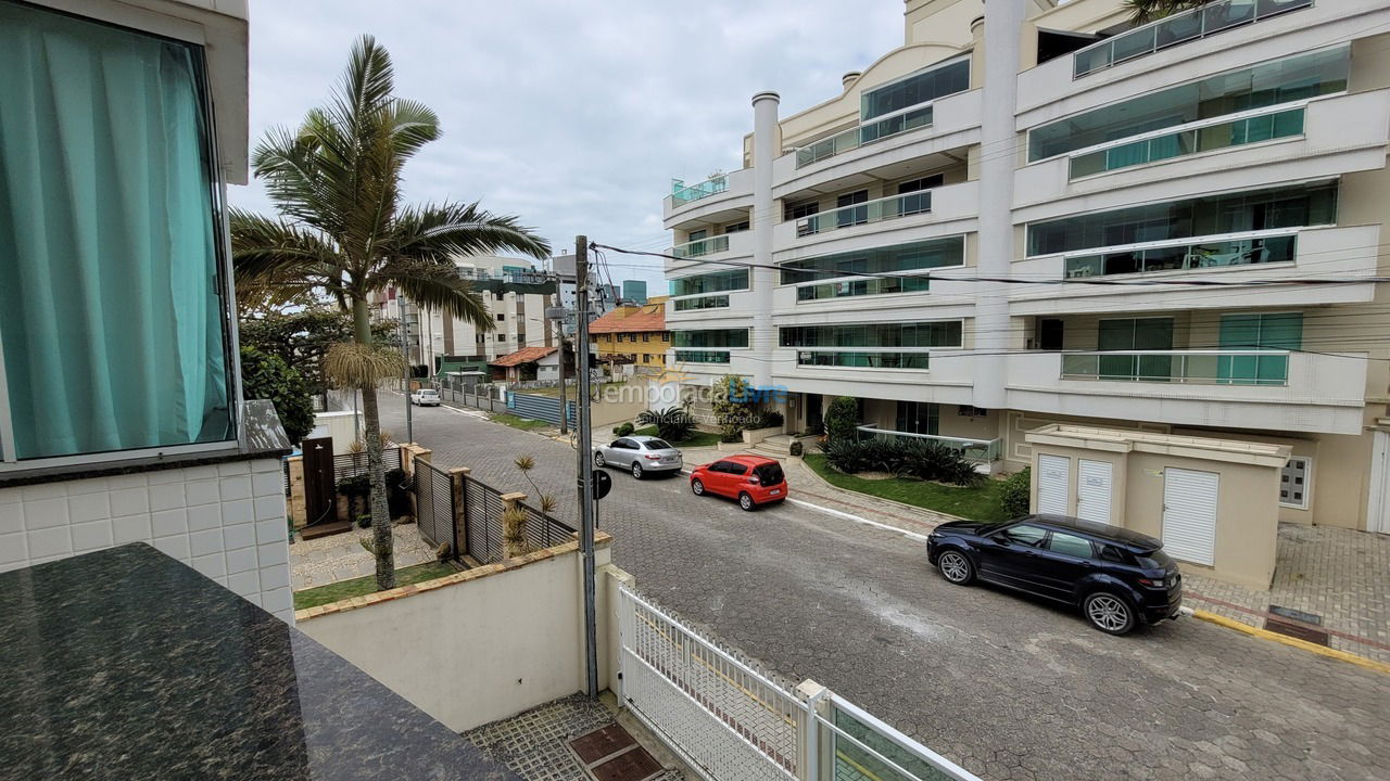 Apartamento para alquiler de vacaciones em Bombinhas (Praia de Bombas)