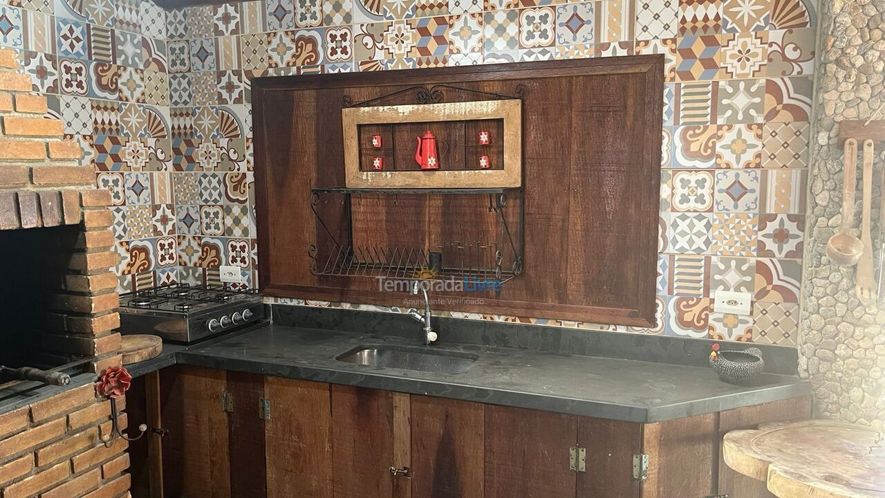 Casa para aluguel de temporada em Ubatuba (Horto Florestal)