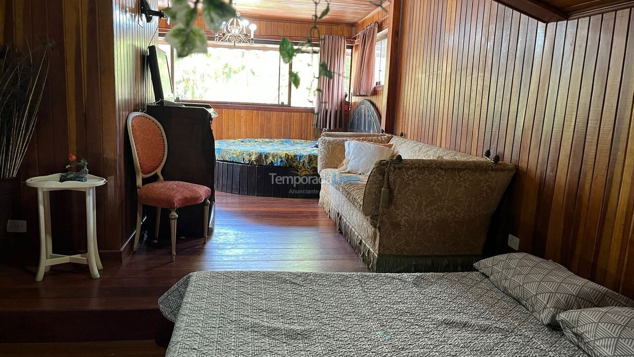 Casa para aluguel de temporada em Ubatuba (Horto Florestal)