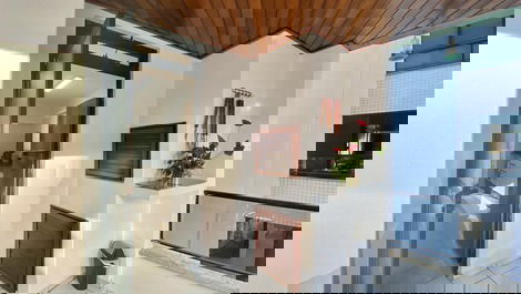 2 Bedrooms in Quadra Mar Barbecue with Carvao Top Furniture