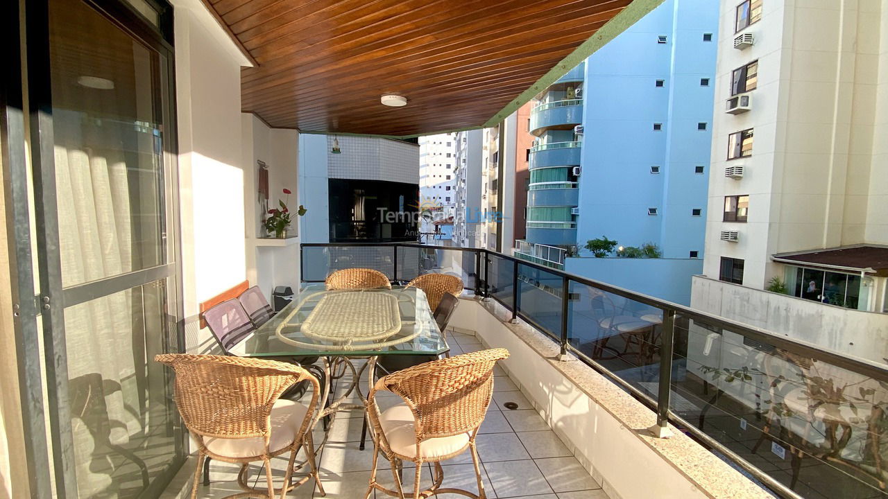 Apartment for vacation rental in Balneário Camboriú (Praia Central)