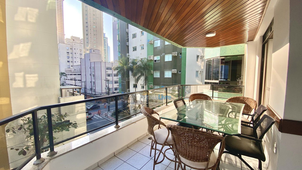 Apartment for vacation rental in Balneário Camboriú (Praia Central)