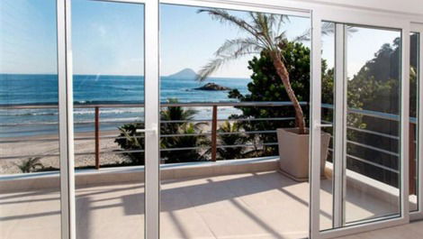 High Standard Property Facing the Sea on Juquehy Beach - Vacation !!