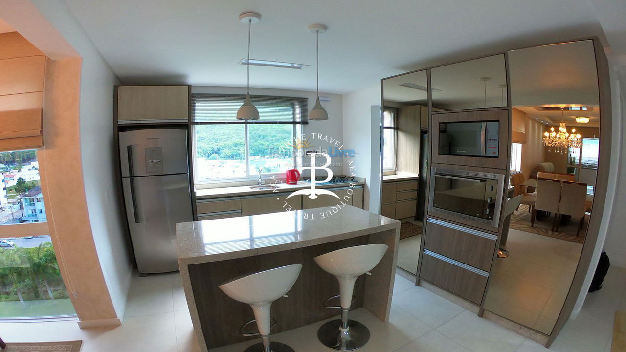 Apartamento para alquiler de vacaciones em Governador Celso Ramos (Praia de Palmas)