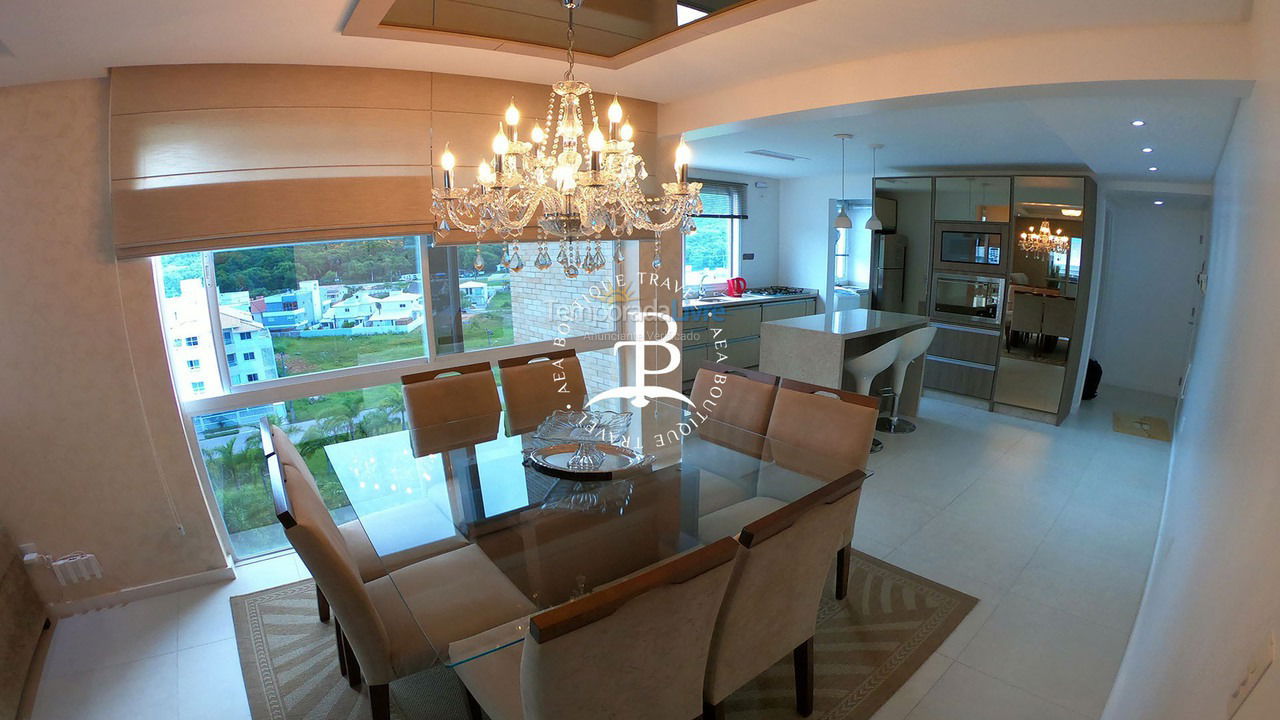 Apartamento para alquiler de vacaciones em Governador Celso Ramos (Praia de Palmas)
