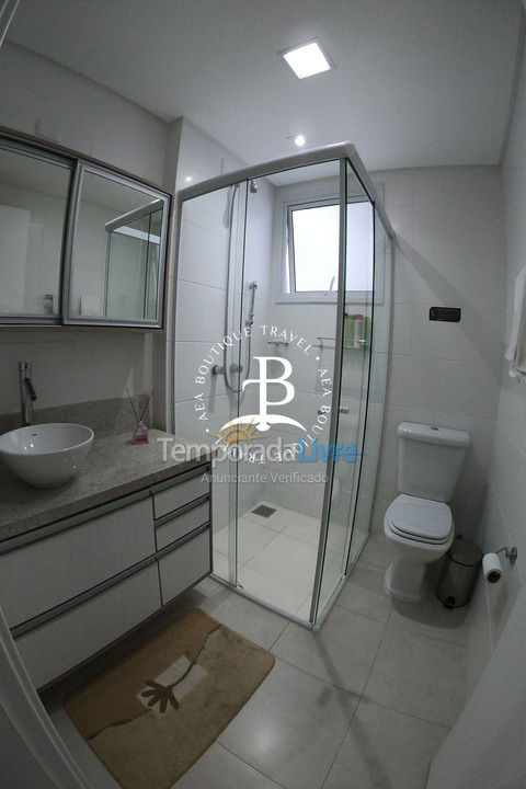Apartamento para alquiler de vacaciones em Governador Celso Ramos (Praia de Palmas)