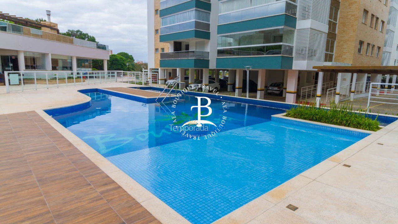 Apartamento para alquiler de vacaciones em Governador Celso Ramos (Praia de Palmas)