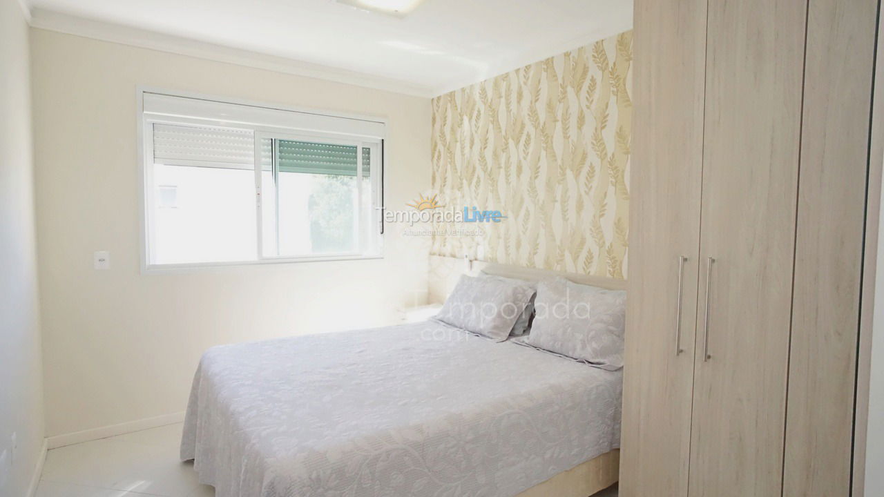 Apartamento para aluguel de temporada em Florianopolis (Praia dos Ingleses)