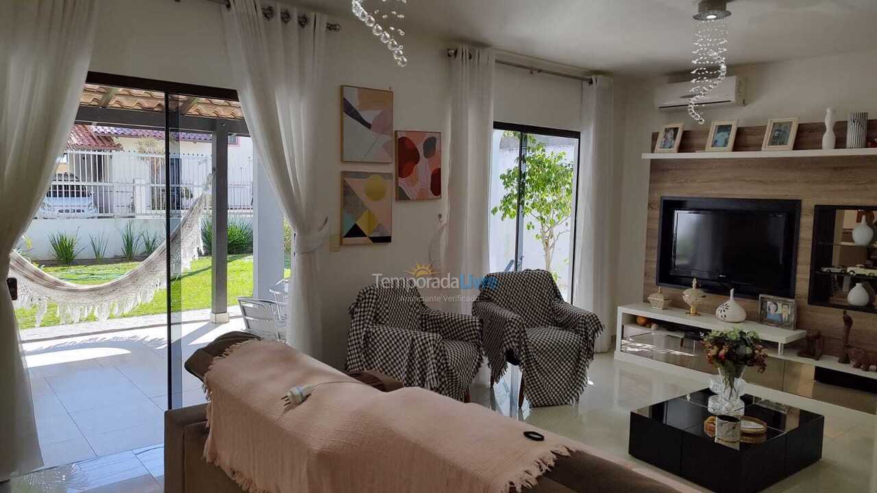 Casa para alquiler de vacaciones em Florianopolis (Praia dos Ingleses)