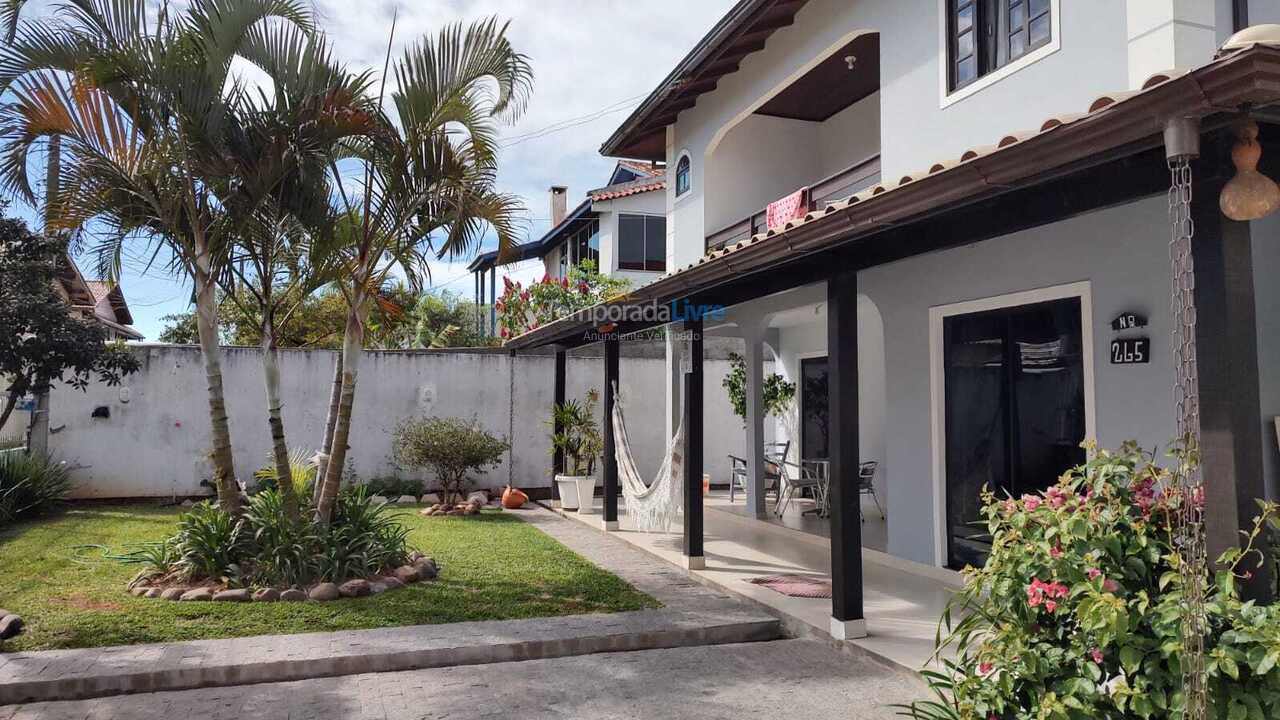 Casa para alquiler de vacaciones em Florianopolis (Praia dos Ingleses)