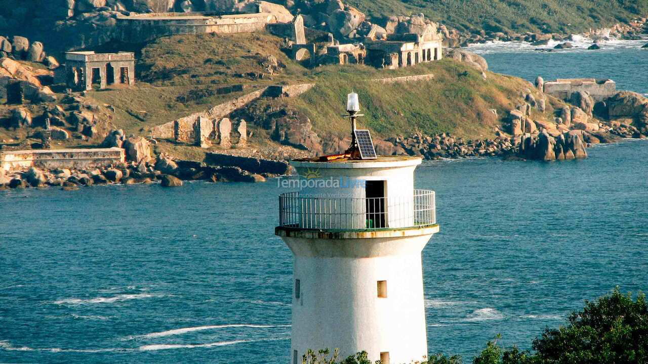 Casa para aluguel de temporada em Florianópolis (Ribeirão da Ilha)