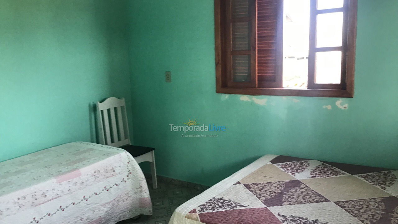 House for vacation rental in Guaratuba (Barra do Saí)