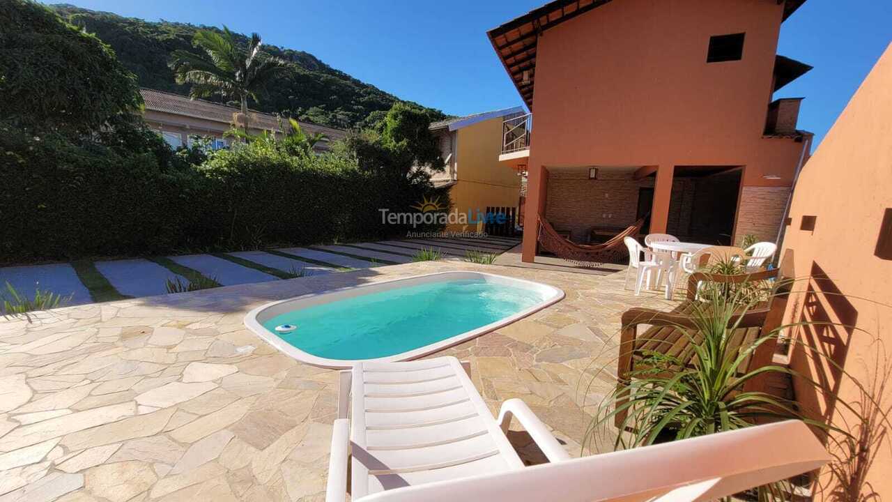 Casa para alquiler de vacaciones em Palhoça (Guarda do Embaú)