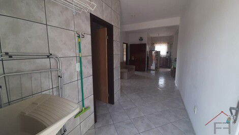 APARTMENT 50m from Ubatuba beach - SFS for 6 people.