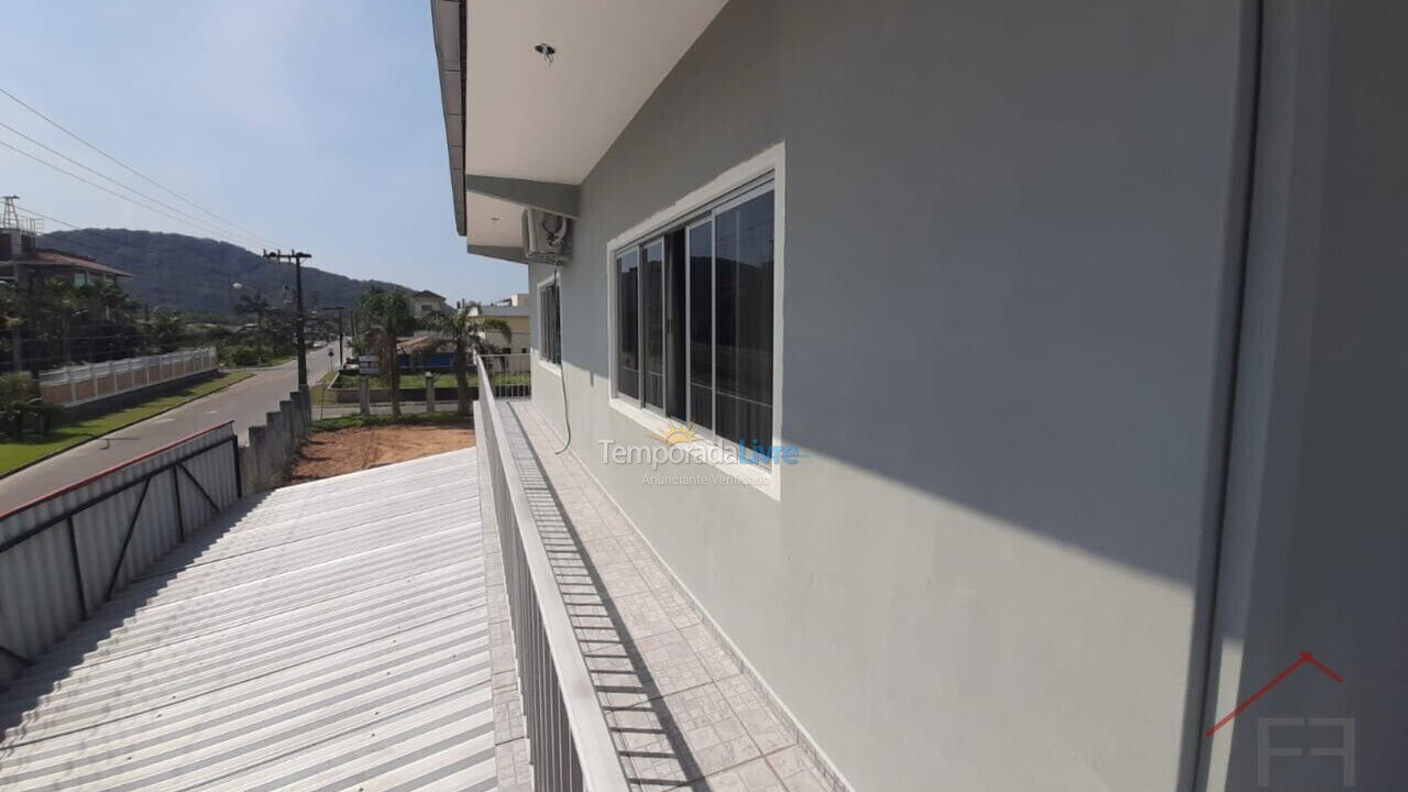 Apartamento para alquiler de vacaciones em São Francisco do Sul (Ubatuba)