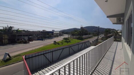 APARTMENT 50m from Ubatuba beach - SFS for 6 people.