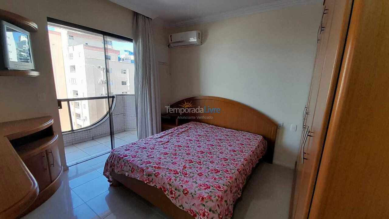 Apartamento para aluguel de temporada em Itapema (Meia Praia)