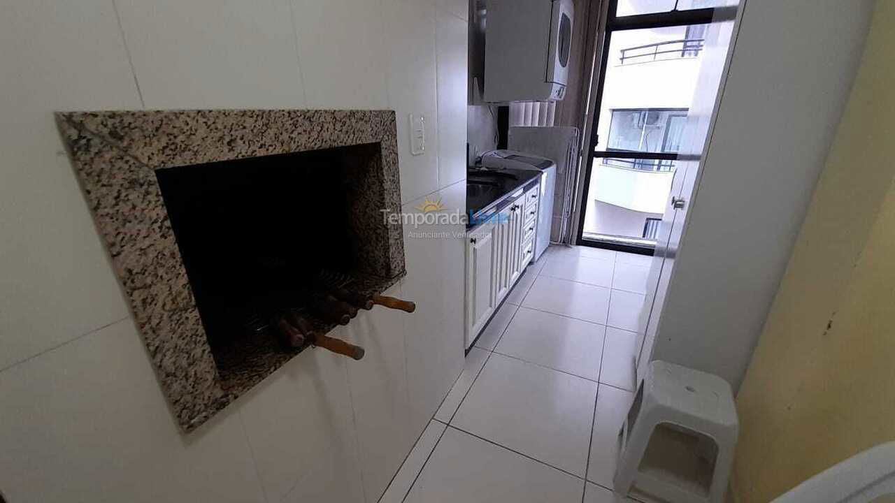 Apartamento para aluguel de temporada em Itapema (Meia Praia)