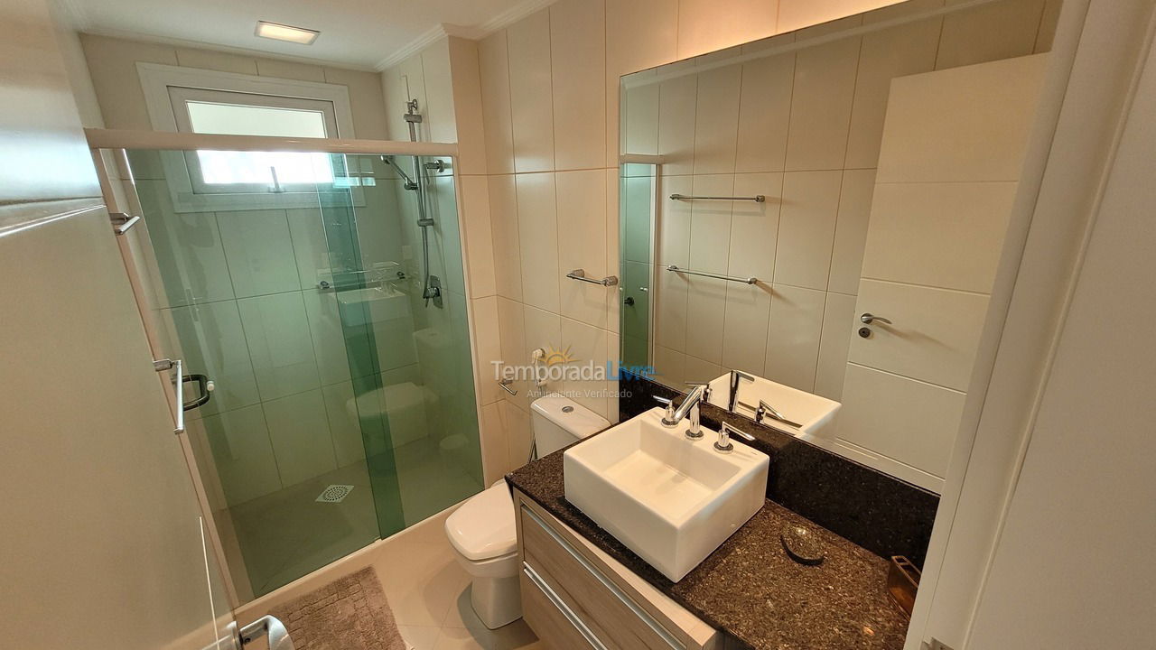 Apartamento para alquiler de vacaciones em Bombinhas (Praia de Bombas)