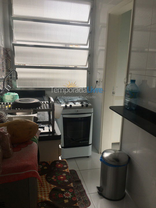 Apartamento para aluguel de temporada em Guarujá (Pitangueiras)