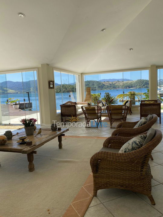 House for vacation rental in Angra dos Reis (Condomínio Caieirinhas)