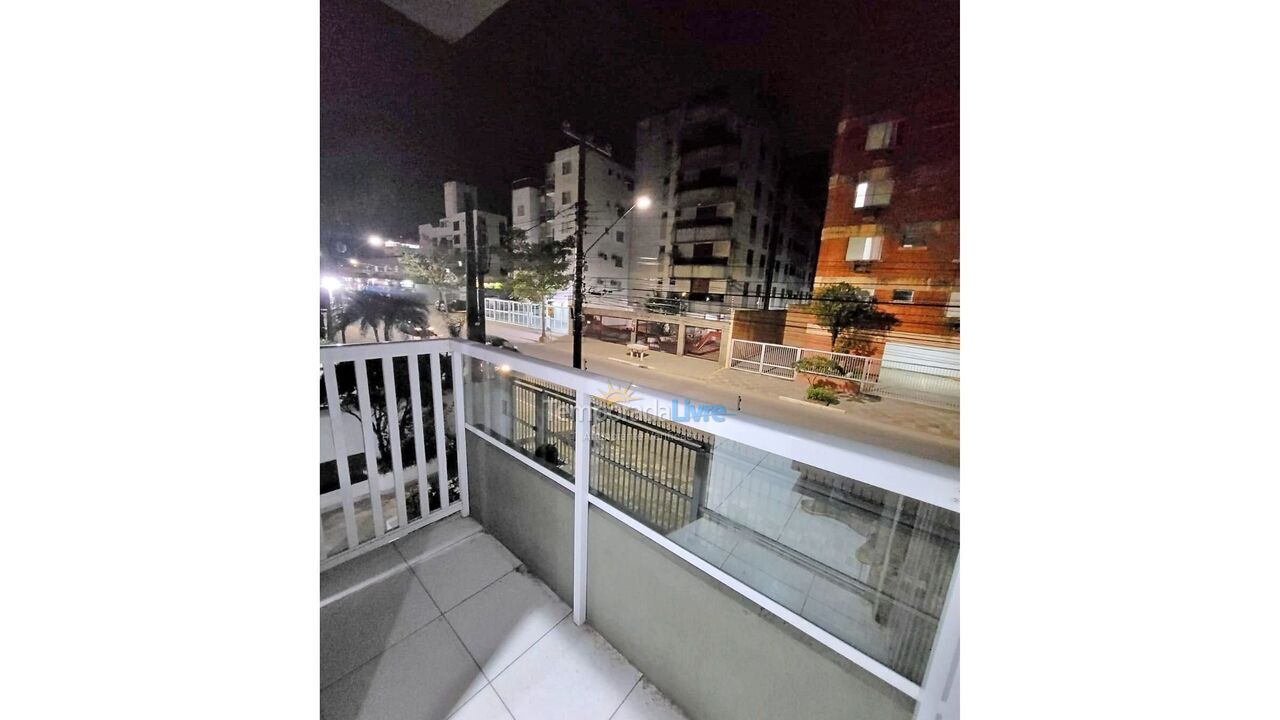 Apartment for vacation rental in Guarujá (São Paulo)