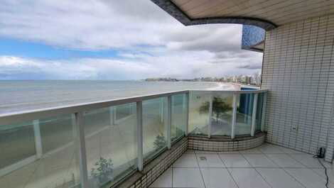 3 bedroom apartment, full sea view, w/Wi-Fi, 2 garages.