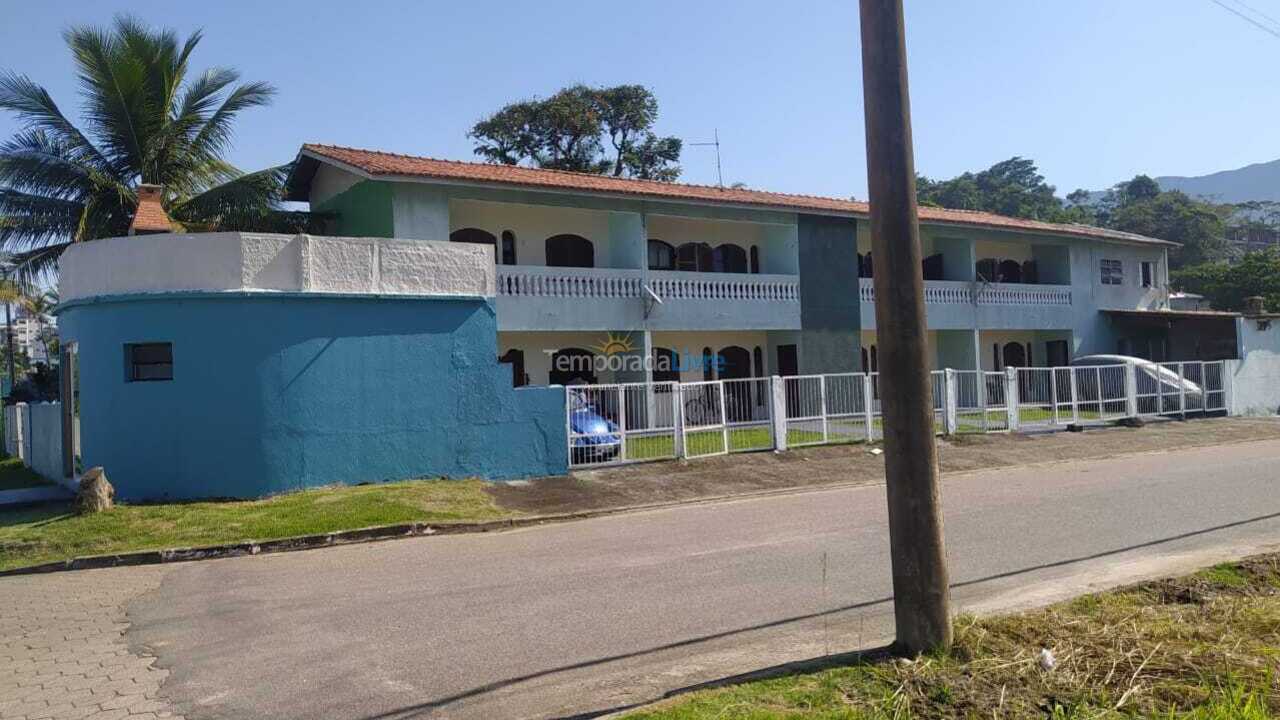 Apartment for vacation rental in Caraguatatuba (Massaguaçu)