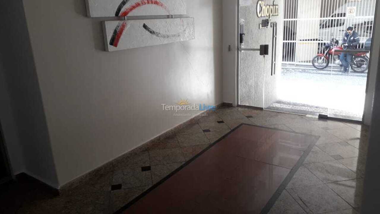 Apartamento para aluguel de temporada em Itapema (Meia Praia)