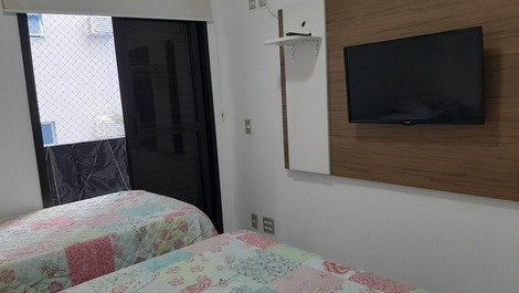 APART LARGE WITH AIR AND TV IN 3DORM.E ROOM, NET, WIFI, 2 GARS, SERV.SERVICE