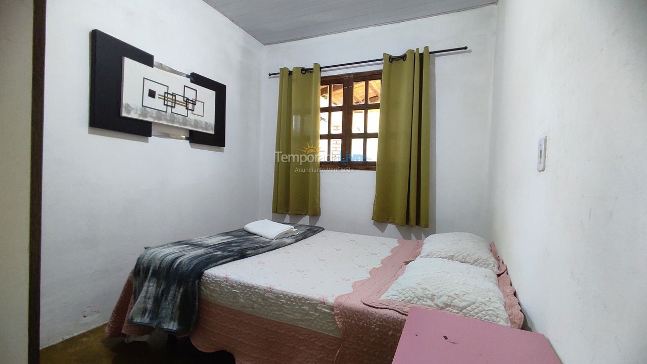 Casa para aluguel de temporada em Alto Paraíso de Goiás (Bairro Novo Horizonte)