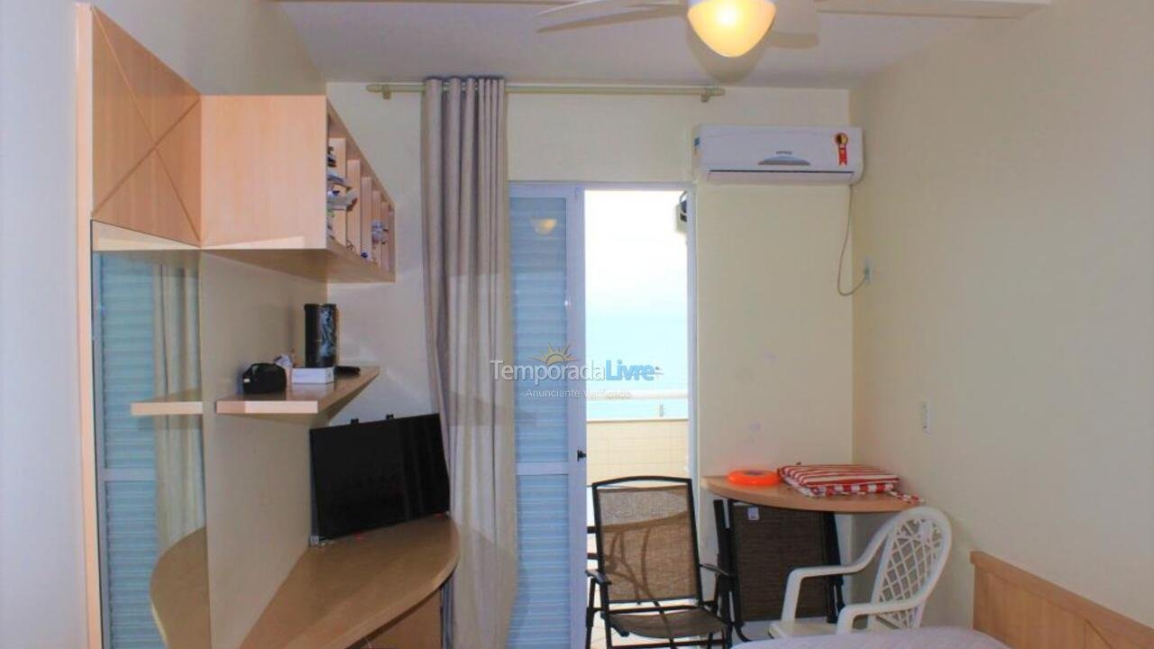 Apartamento para aluguel de temporada em Florianópolis (Cachoeira)