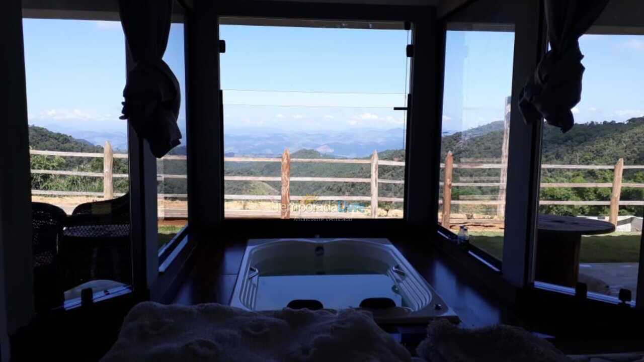 House for vacation rental in Rio Preto (área Rural)