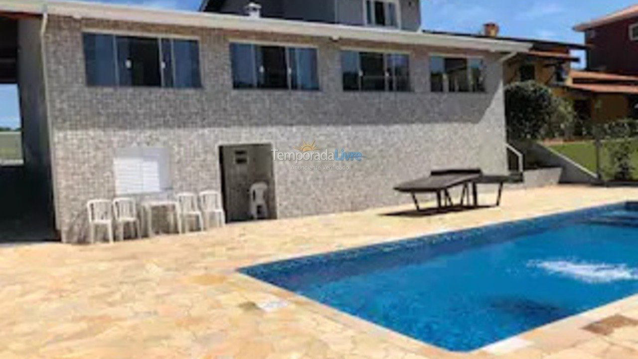 House for vacation rental in Atibaia (Condomínio Portal Ouro Verde)