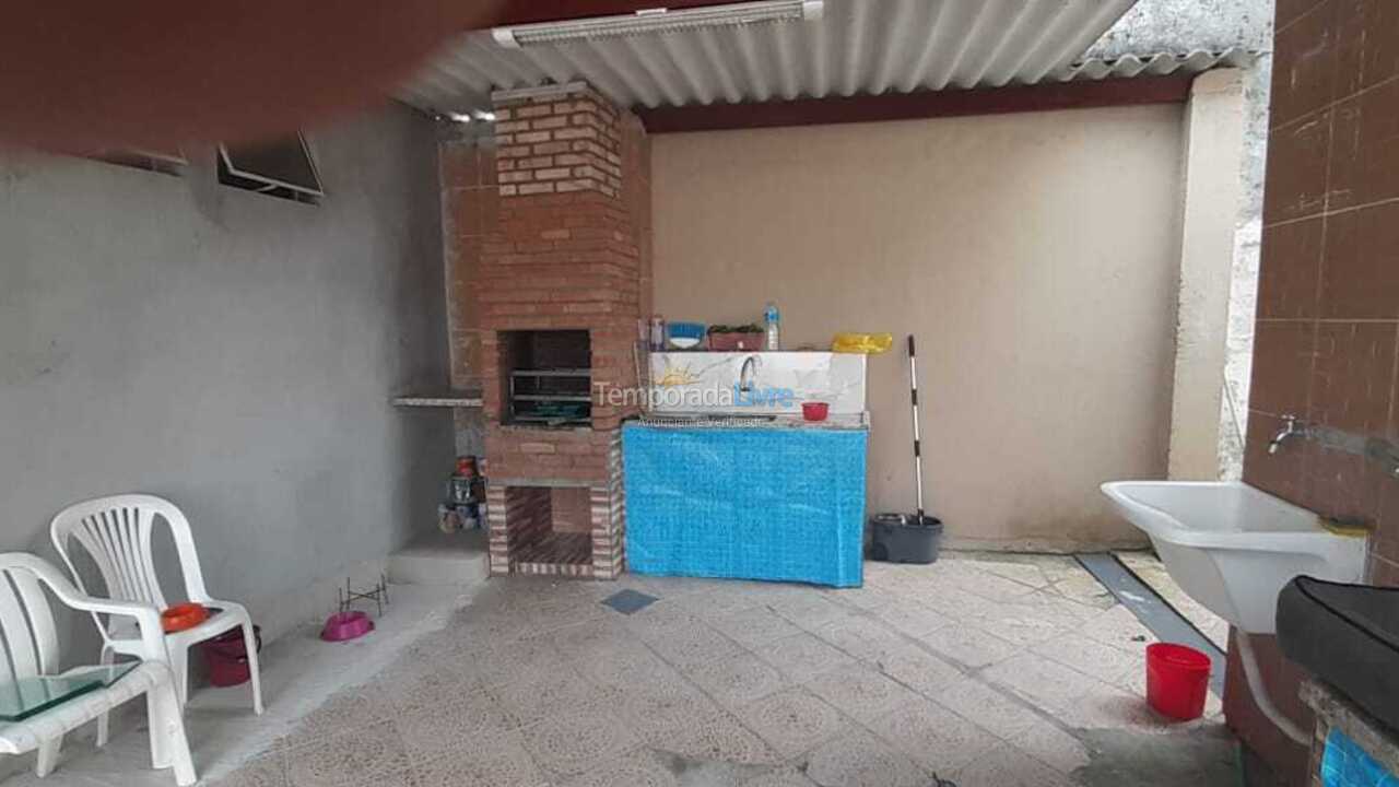 Casa para aluguel de temporada em Bertioga (Vista Linda)