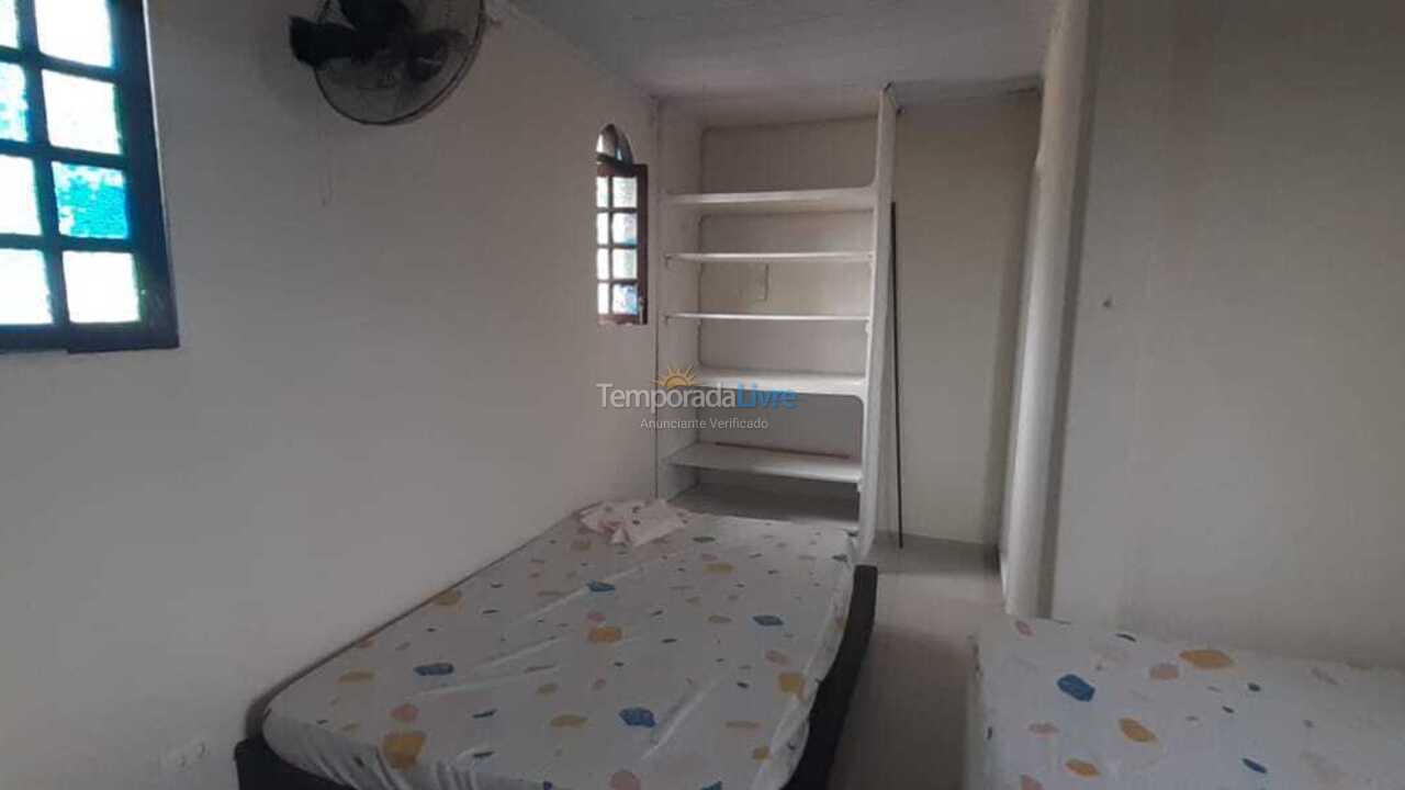 Casa para aluguel de temporada em Bertioga (Vista Linda)
