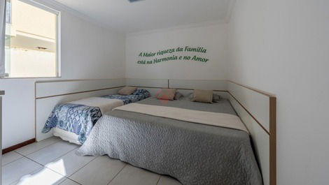 Casa de aluguel 70 metros da linha reta da praia em Guarajuba