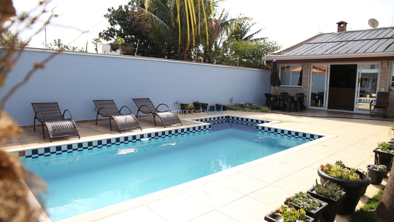 House for vacation rental in Artur Nogueira (Centro)