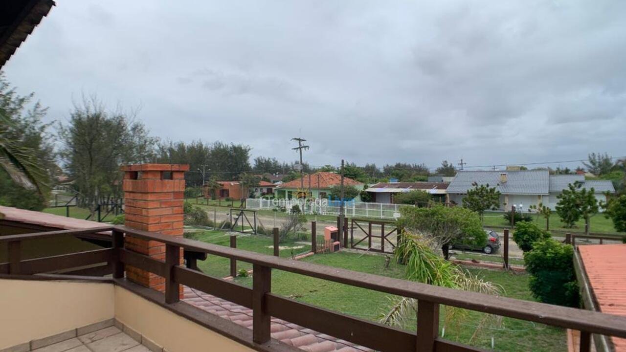 Casa para alquiler de vacaciones em Capão da Canoa (Zona Nova)