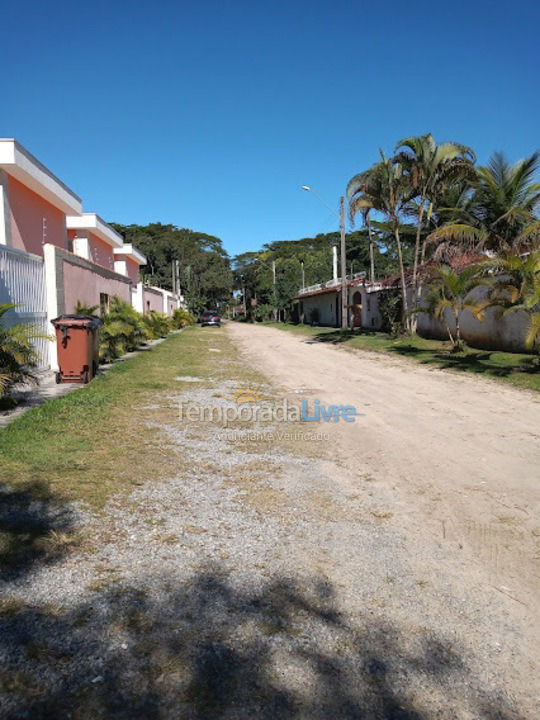 Casa para alquiler de vacaciones em Bertioga (Praia do Indaiá)