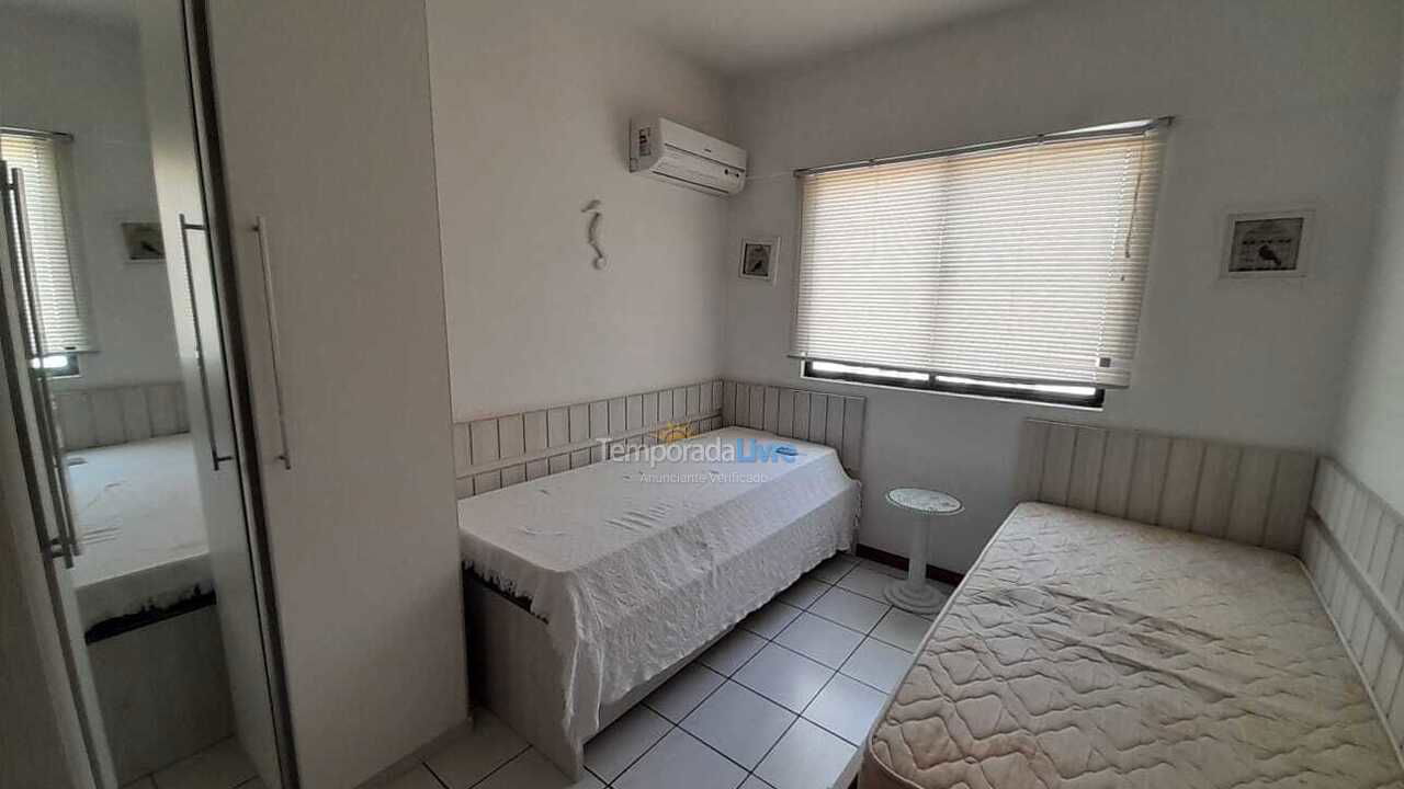 Apartamento para aluguel de temporada em Itapema (Meia Praia)