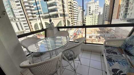 LINDO APARTAMENTO FRENTE AVENIDA, QUADRA MAR