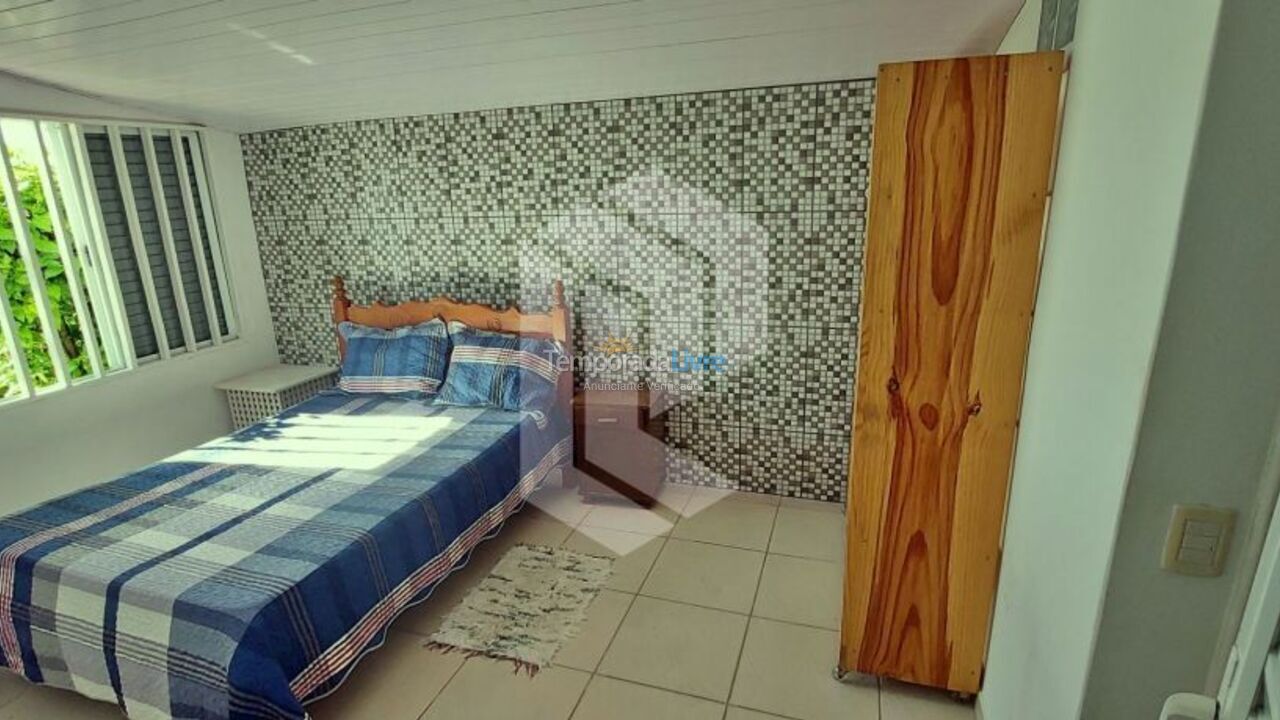 House for vacation rental in Bombinhas (Praia de Bombas)