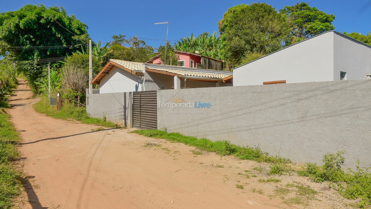 Casa para aluguel de temporada em Socorro (Bairro dos Pereiras)