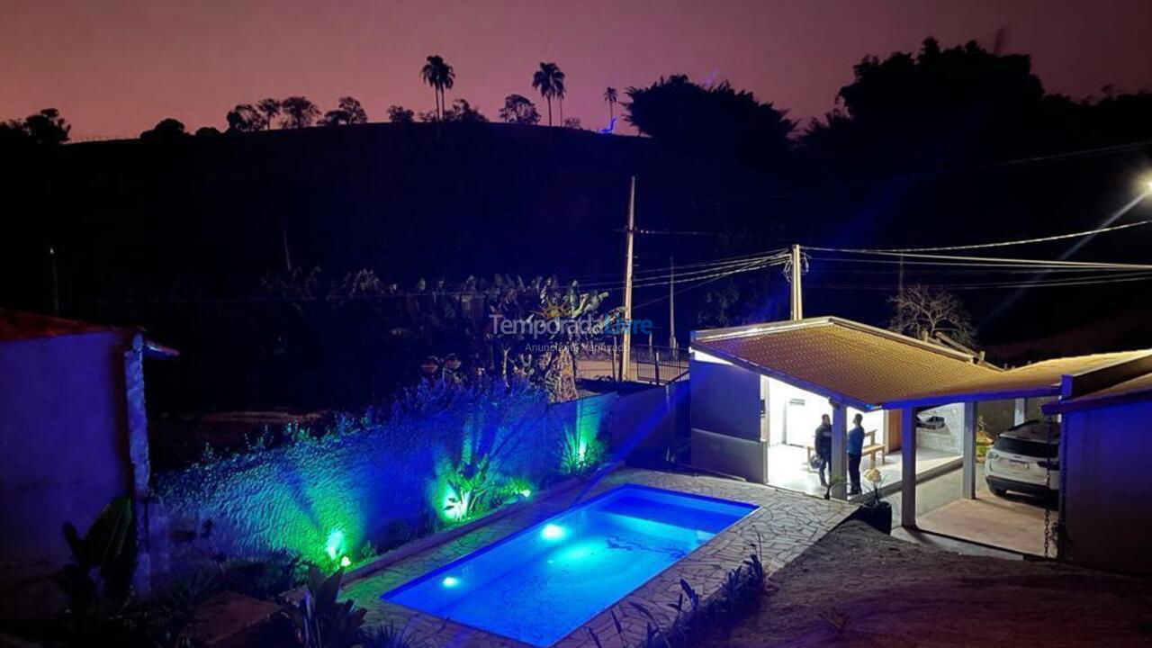 Casa para alquiler de vacaciones em Socorro (Bairro dos Pereiras)