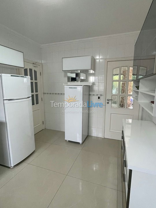 Casa para alquiler de vacaciones em Itu (Condomínio Village Castelo)