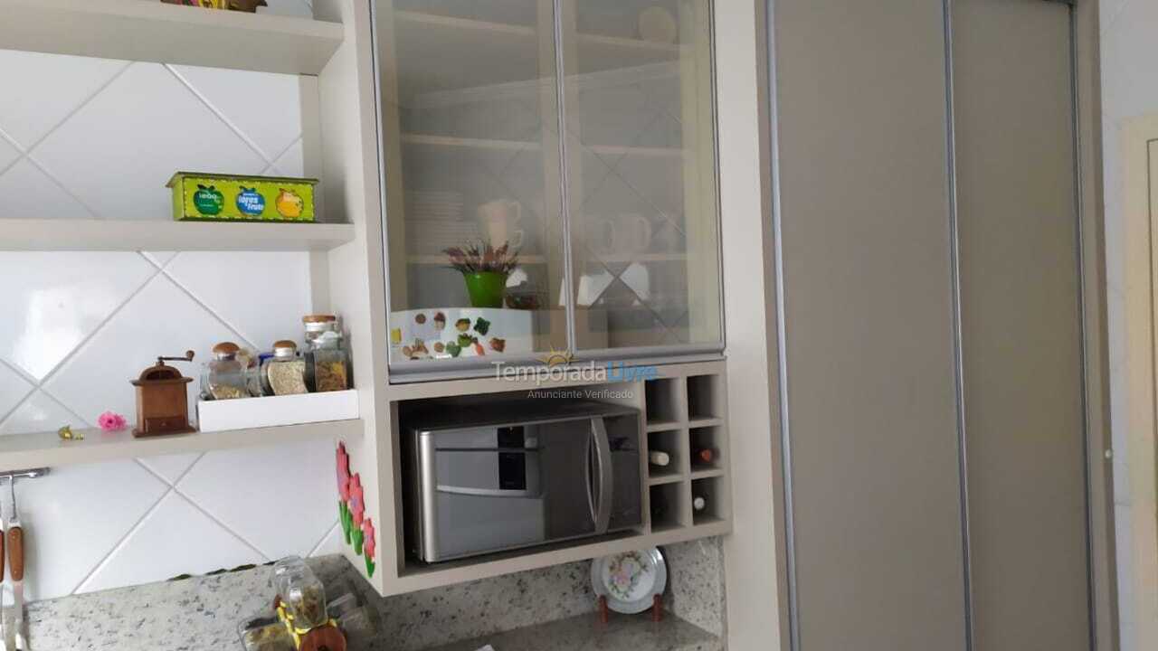 Apartamento para alquiler de vacaciones em Itapema (Meia Praia)