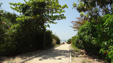 High standard 2 bedroom apartment 50m from Mariscal Beach