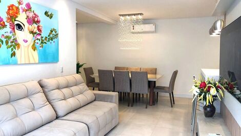 High standard 2 bedroom apartment 50m from Mariscal Beach