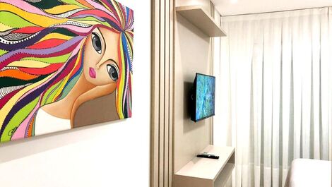 Apartamento Alto padrão com 2 Quartos a 50m da Praia do Mariscal